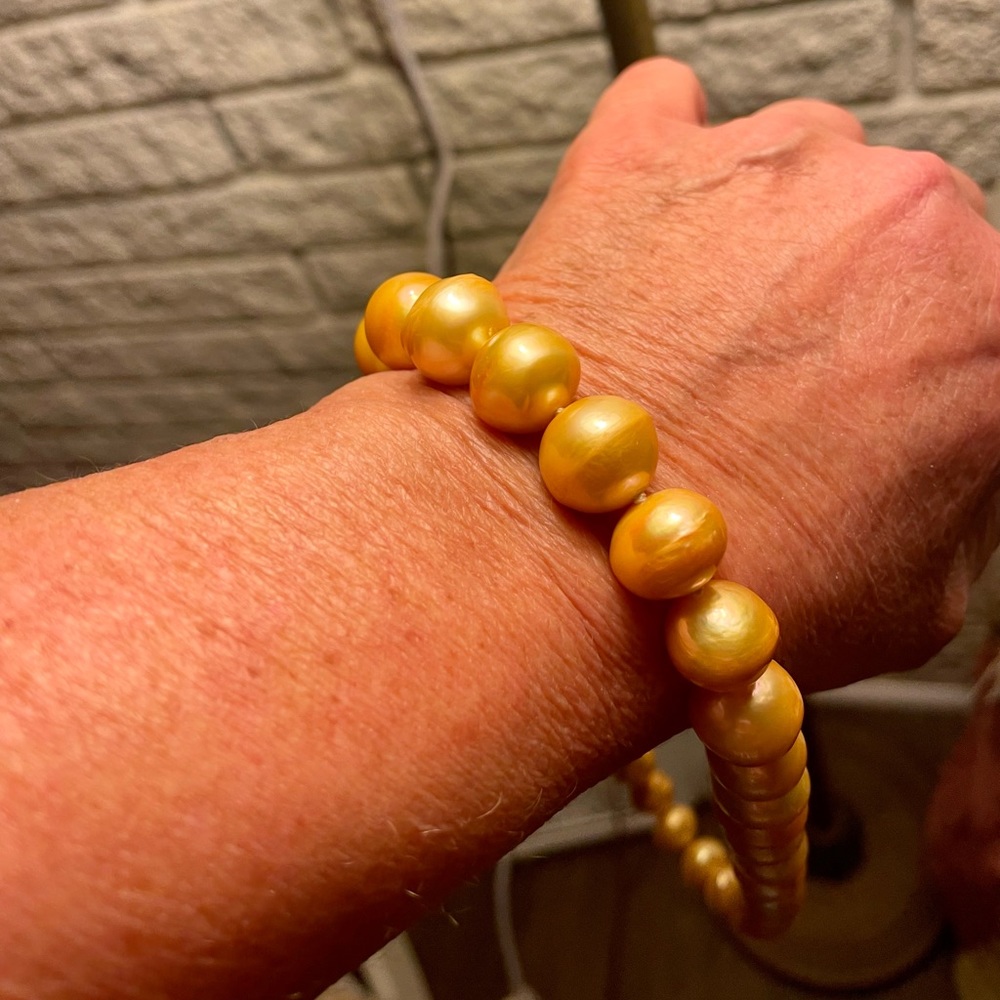 Authentic deep golden south sea pearl necklace - Picture 3 of 16
